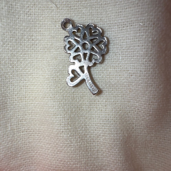 Retired James Avery 7 hearts charm. (35) - Picture 8 of 14